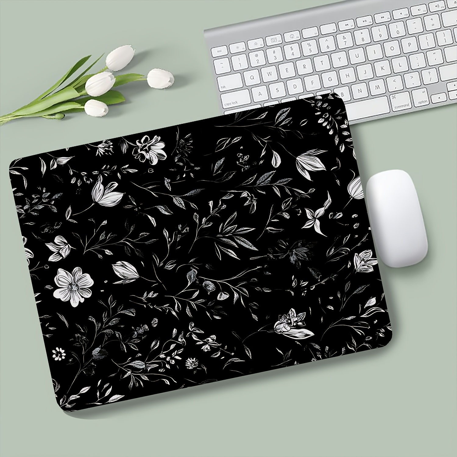 Small Sized Black White Floral - Desk Setup Small ulasan dan harga
