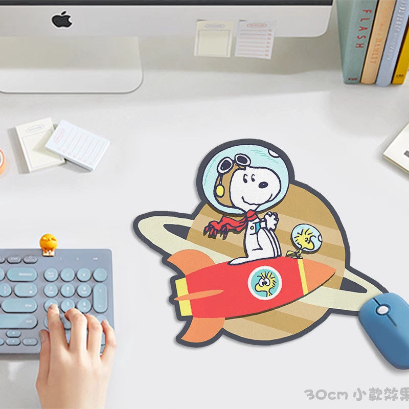 Snoopy anime peripheral cute a - Desk Setup Girly ulasan dan harga